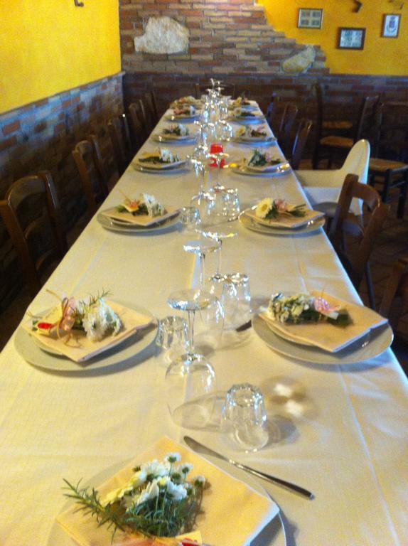 Albergo Trattoria Dazze Marcheno Exterior photo